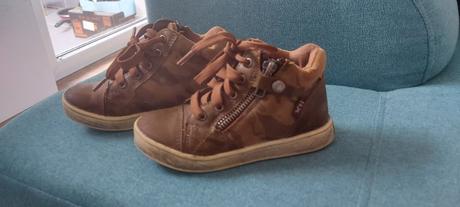 Topanky prechodné, 26