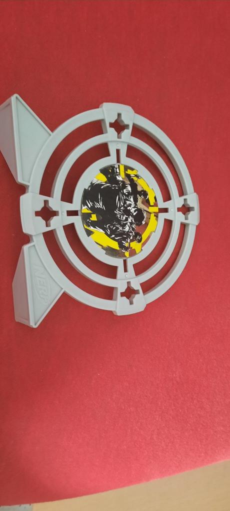 Terče 2 ks - vyska 15 cm a 13 cm,