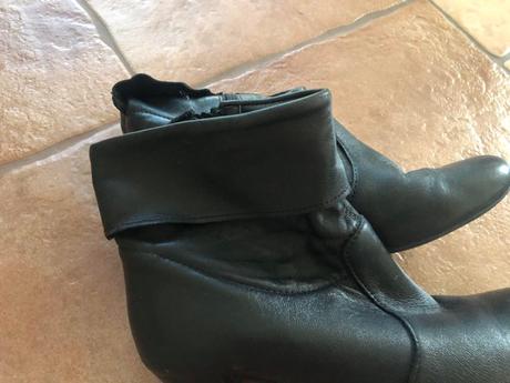 Cierne kotnikove topanky, baťa,38