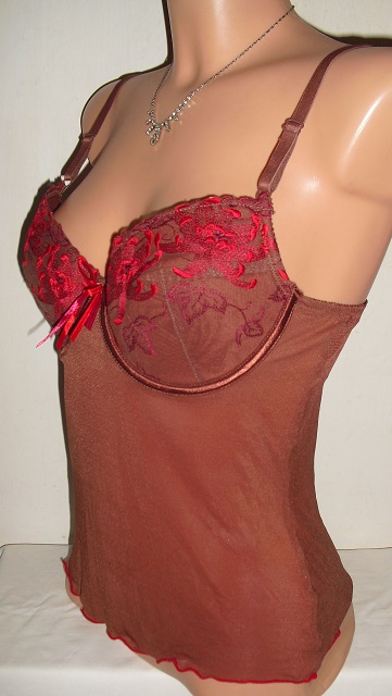 Hneda vysivana kosielka, s