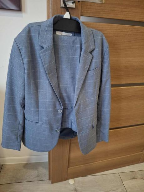 Oblek reserved 140 146, 140