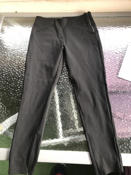 Cierne nohavice, zara,l