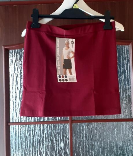 Sukňa, elastická, krátka, viac veľkostí a farieb, l / m / s