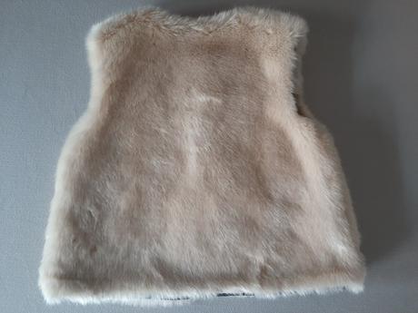 Kožušinová vesta, tcm,140