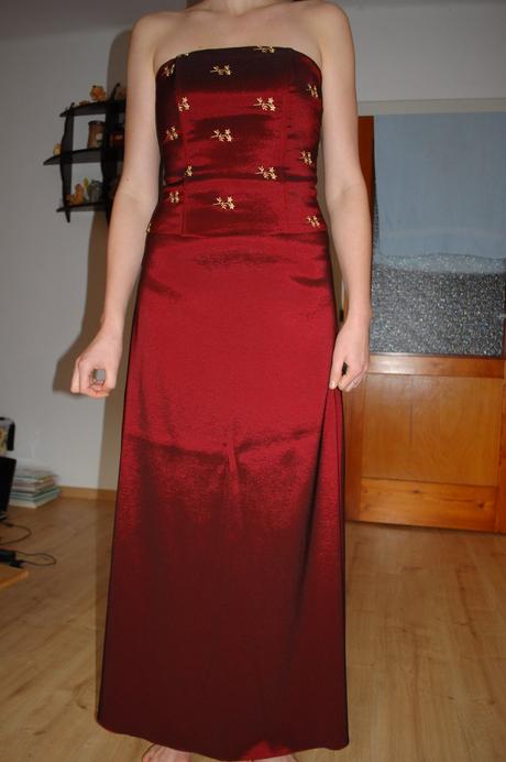 Damske korzetove šaty-dohoda mozna, 38