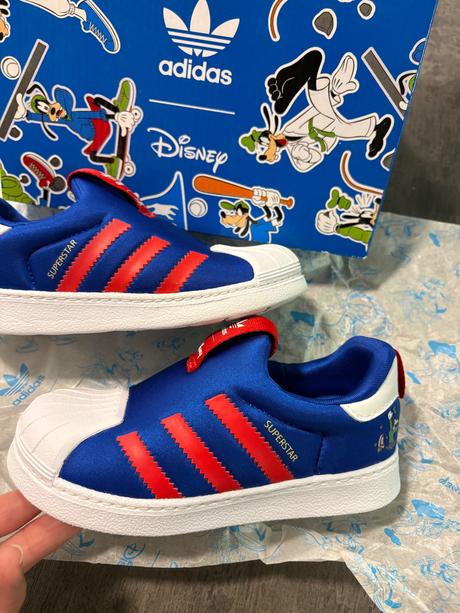 Adidas superstar disney tenisky č.26, adidas,26