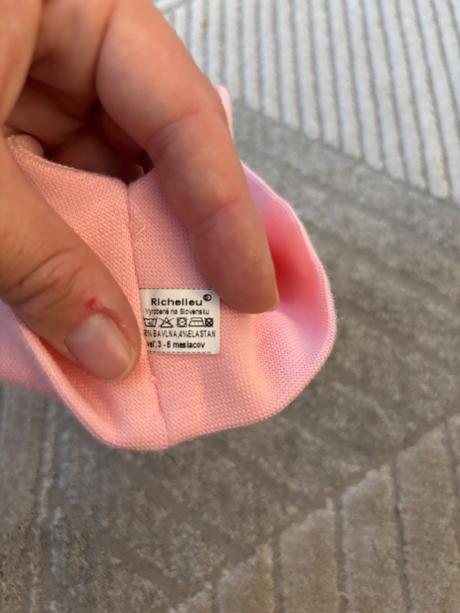 Korunka pre dievčatko, richelieu,68