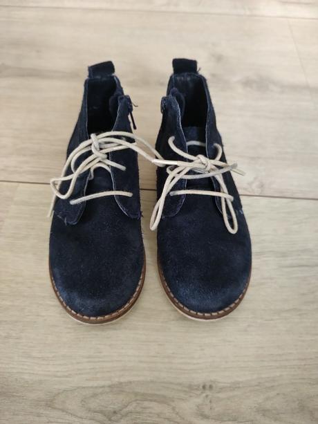 Prechodné elegantné chlapčenské topánky, 25