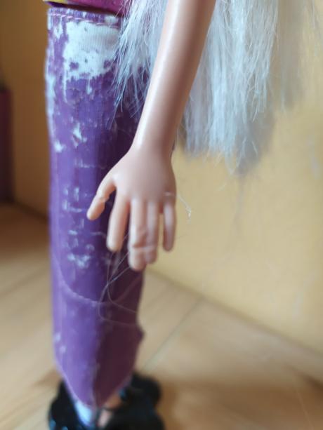 Barbie salon surprise, 