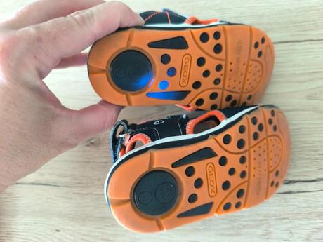 Blikajúce sandalky, geox,23