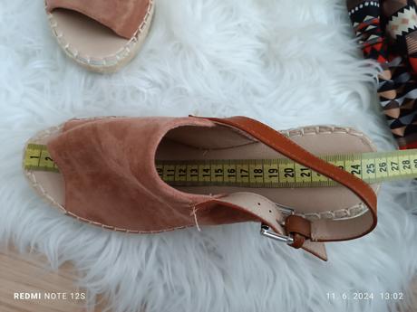 Sandále má platforme, 39