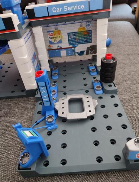 Klein bosch servise opravovna z autoumyvarňou, 