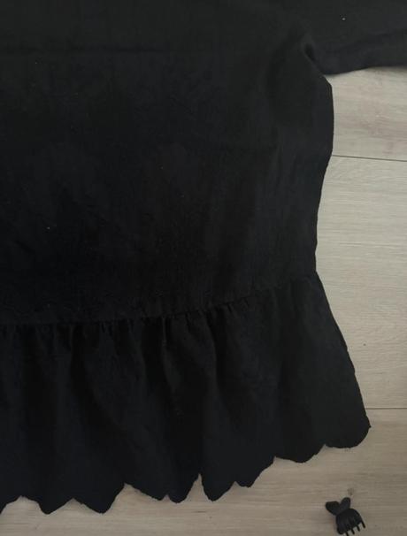 Čierna bluzka, reserved,38