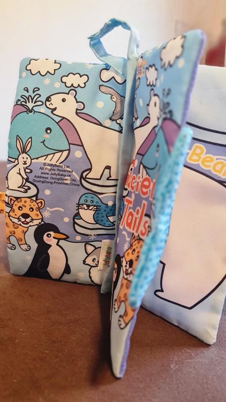 Dotyková knižka zvieratká s chvostami, textilná, 