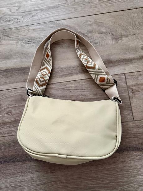 Crossbody kabelka, 