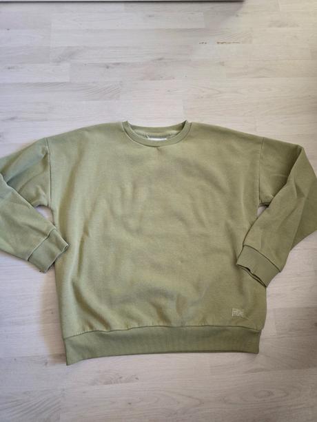 Mikina č.152, reserved,152