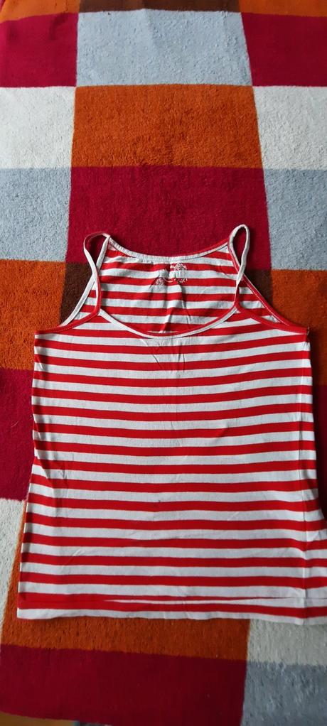 Tričko - červeno- biele pásikmi - veľ. s, s