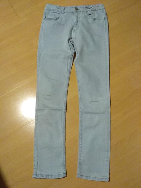 Sivé strečové rifle, h&m,158