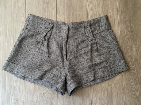 Šortky, atmosphere,40
