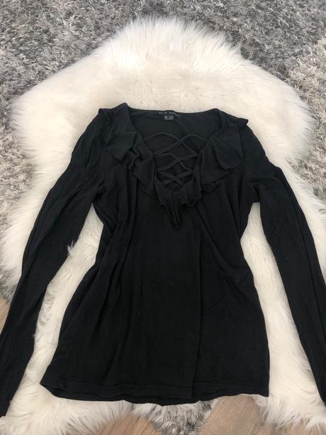 Natelnik s volanmi a šnúrkami, gate,l