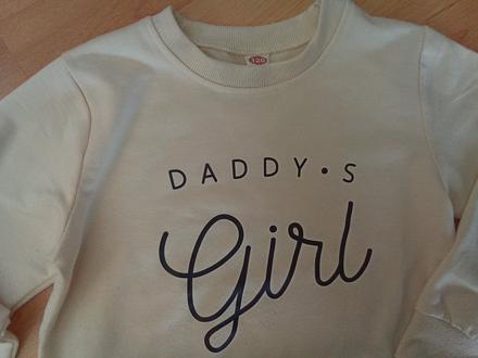 Mikina-ockove dievča, 116