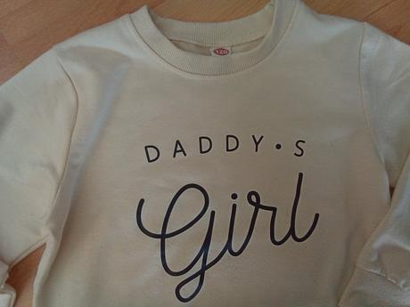 Mikina-ockove dievča, 116