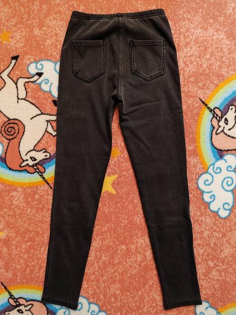 Legíny calzedonoa, calzedonia,134