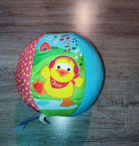 Spievajuca lopta chicco, 