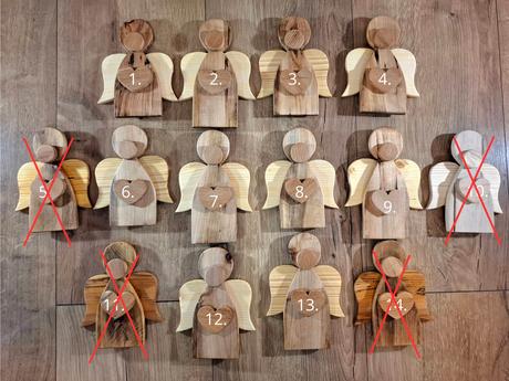 Ručne vyrezávaní drevení anjelikovia, 