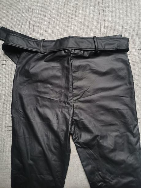 Koženkové nohavice, m / s