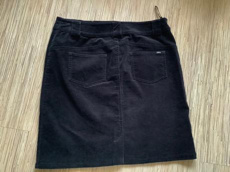 Menšestrova sukňa/nm, s.oliver,40