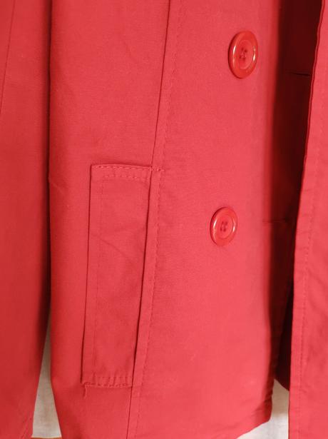 Červený krátky trenčkot, l