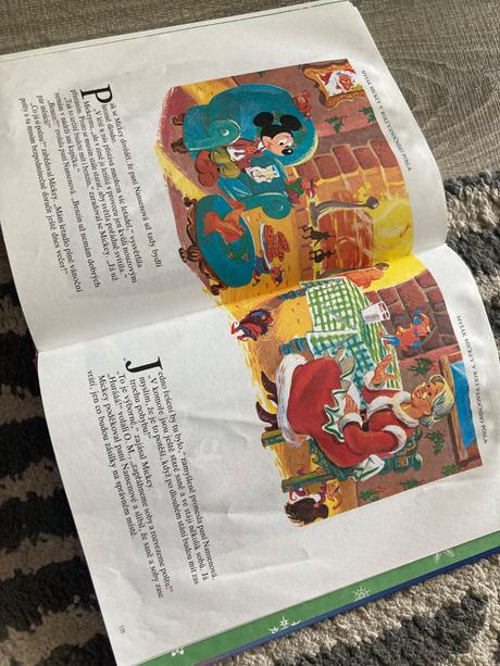 Veselé vánoce s myšákem mickeym walt disney (1992), 