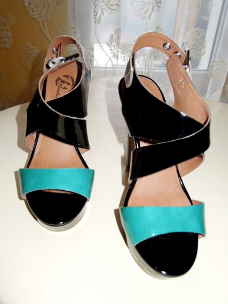 Vyššie kožené sandále /36/, baťa,36