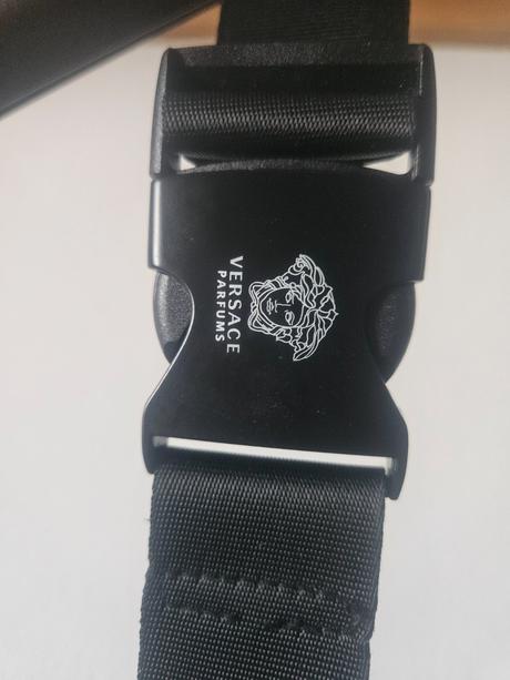Ľadviny versace, versace