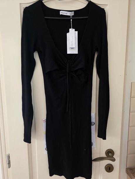 Čierne mini šaty bershka l, bershka,l