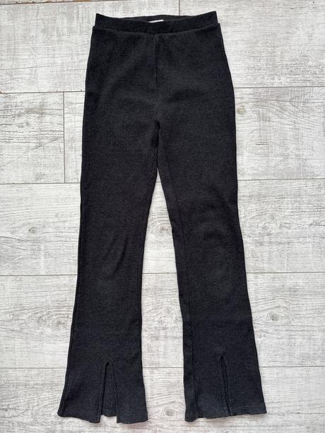 Reserved legíny, reserved,146