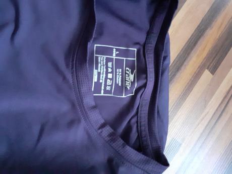 Tenka športová vetrovka, 42