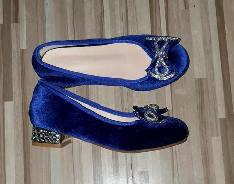 Krasne semišove poltopanky 33 sviatočne, 33