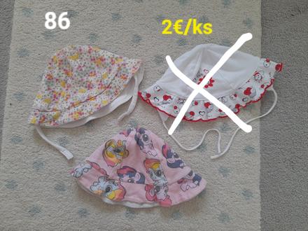 Letne klobuciky 86, 86