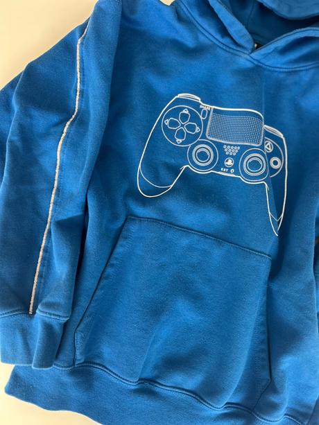 Mikina playstation, 152