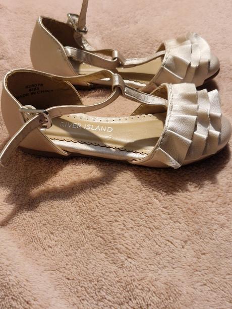 Sandále, river island,23