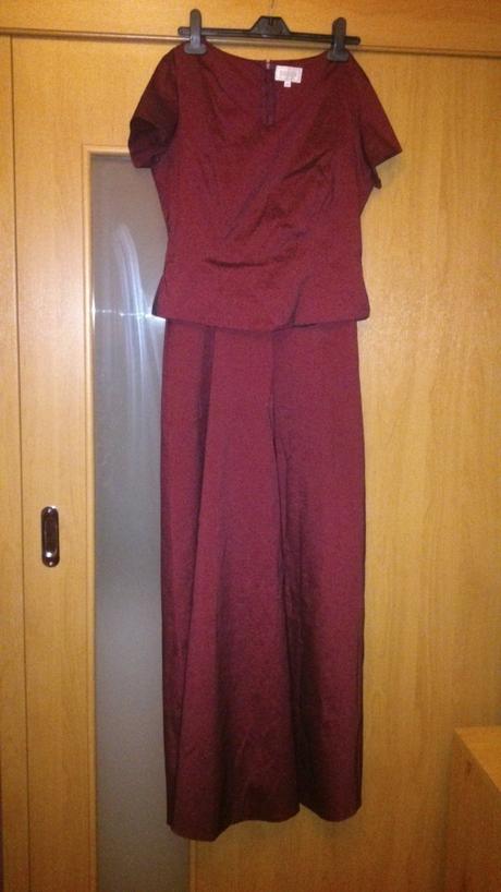 Spolocenske saty, 40