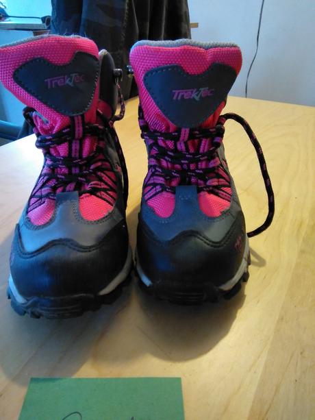 Trekingové topánky, 31