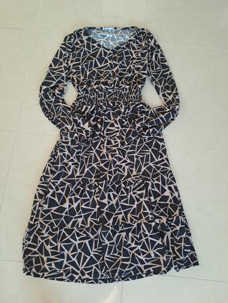Moderné šaty, gate,40