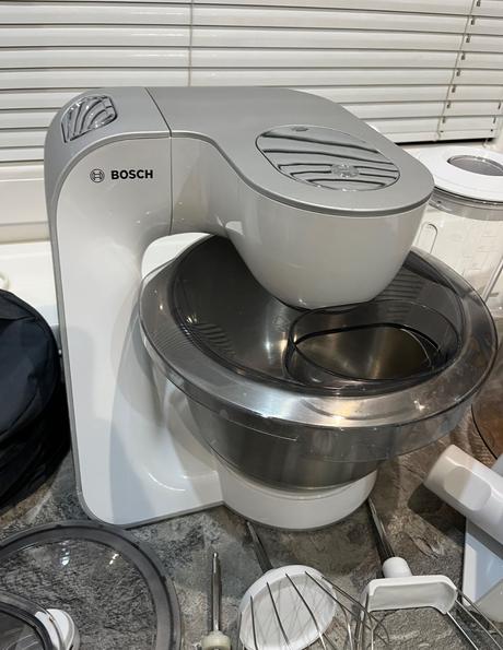 Bosch mum 54240 kuchynský robot málo použitý, bosch