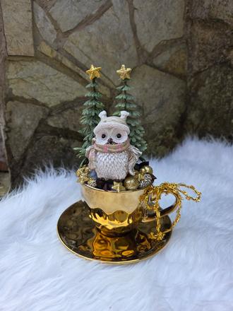 Vianočná dekorácua v šálje,