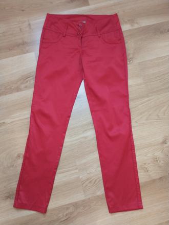 Lesklé slávn. nohavice, 38