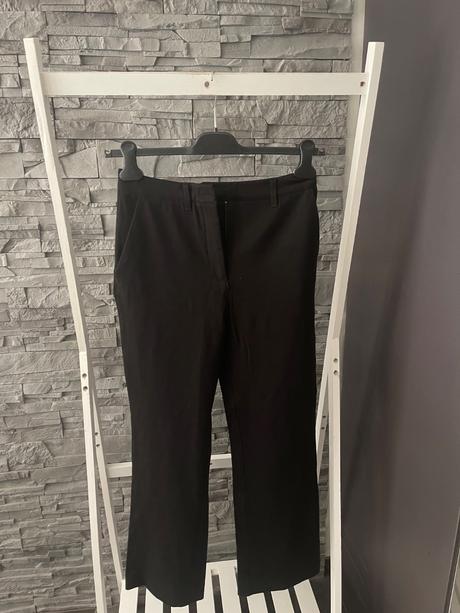 Guess v.s, guess,s