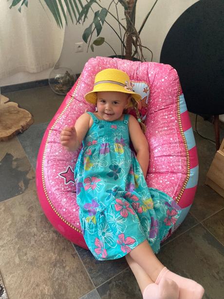 Nádherné točiace saty vel.122 top stav, dopodopo,122